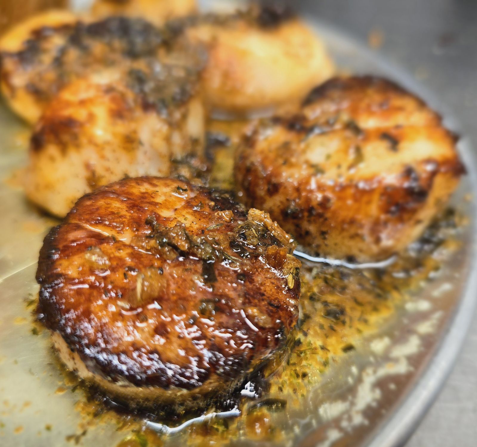 Butter Herb Scallops